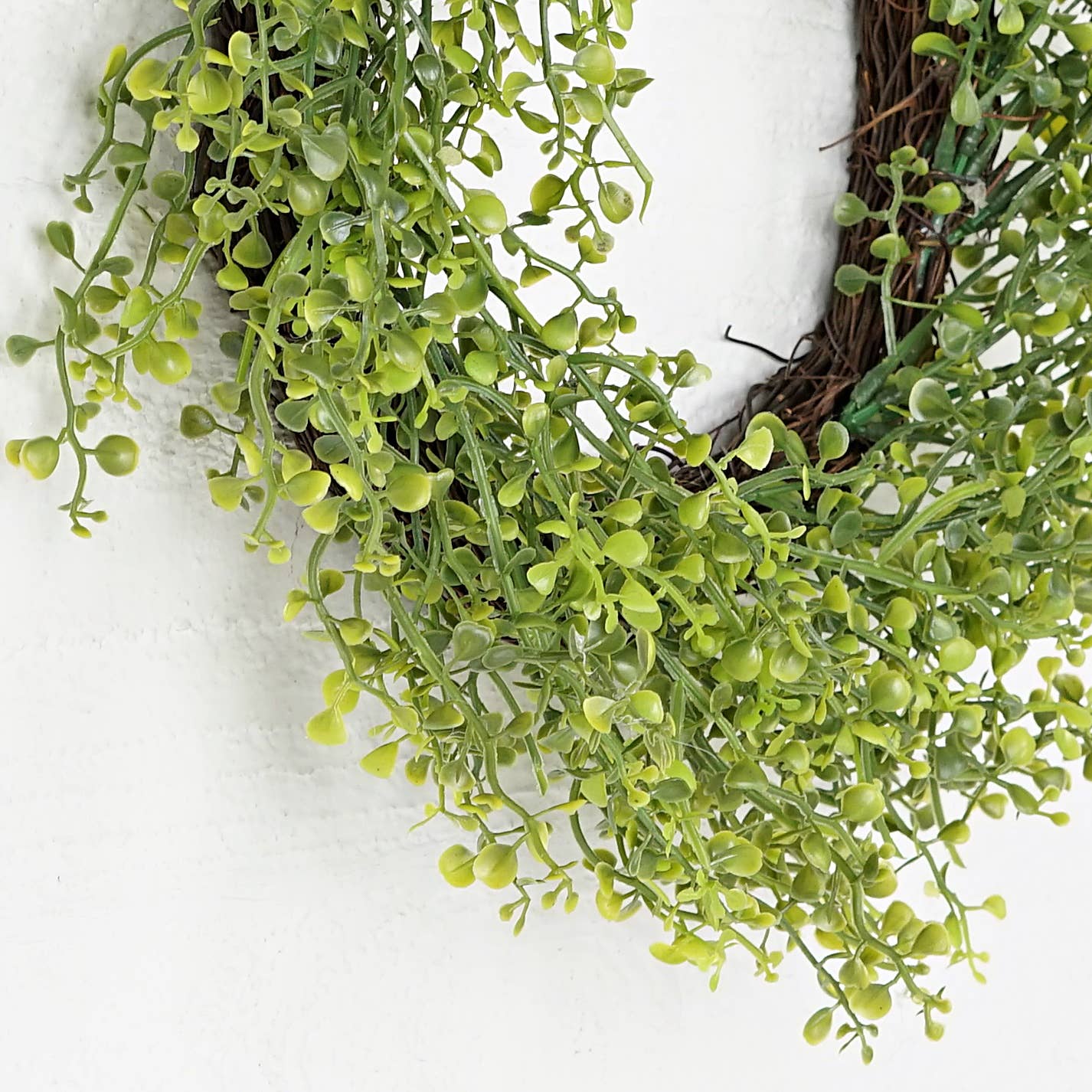 ISB69320 - 16in Angel vine wreath