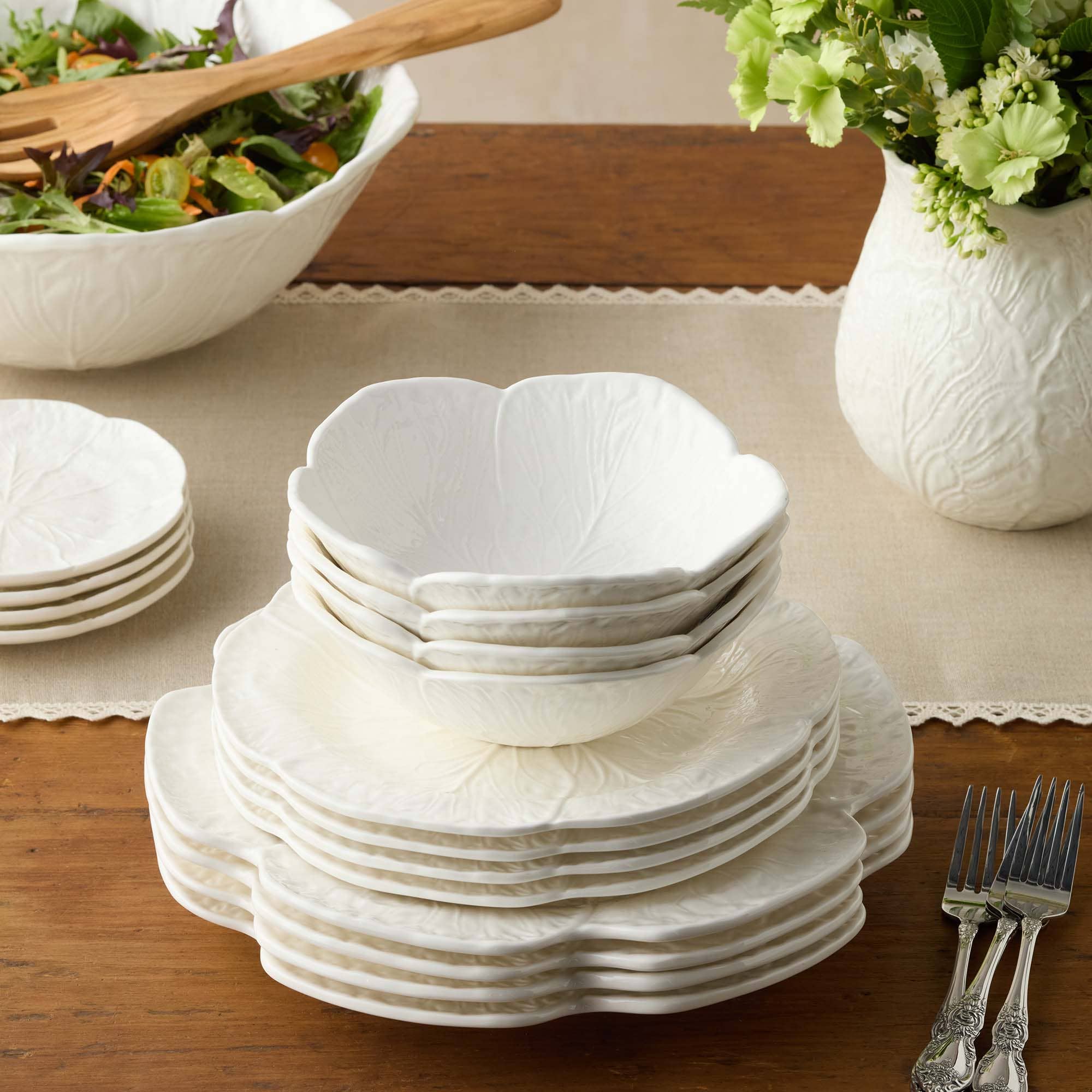 Le Jardin White Cabbage 3-D Dinner Plate 11 in